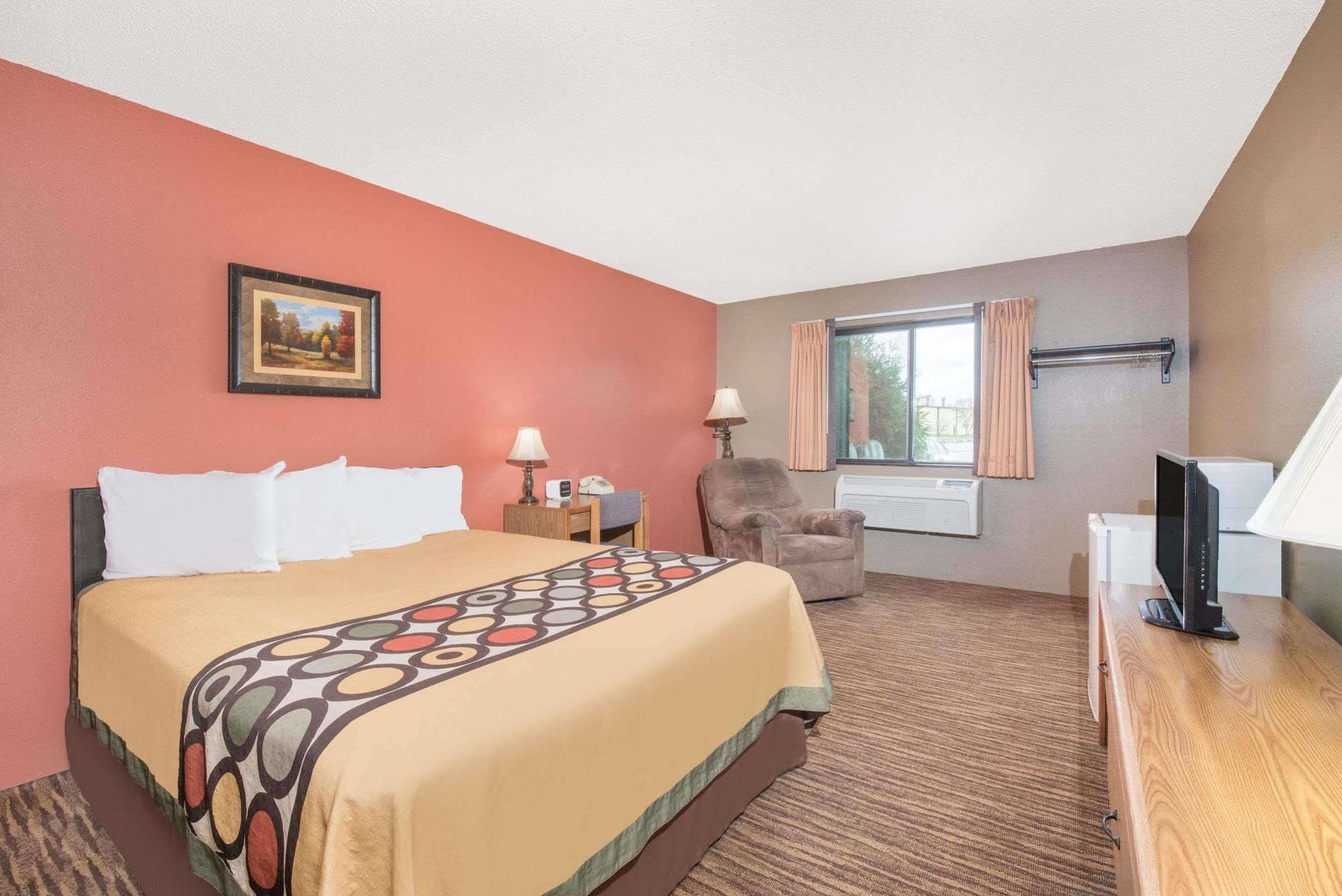 Super 8 By Wyndham Warroad Hotel Exterior photo